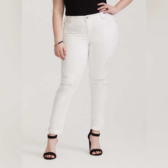 Torrid Boyfriend Jean Sz 12 Vintage Stretch White Distressed Vacation Summer - Picture 1 of 8